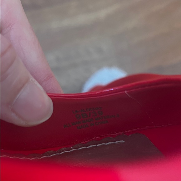 Like new Laura Ashley Vibrant Red Slingback Heels - Picture 9 of 16